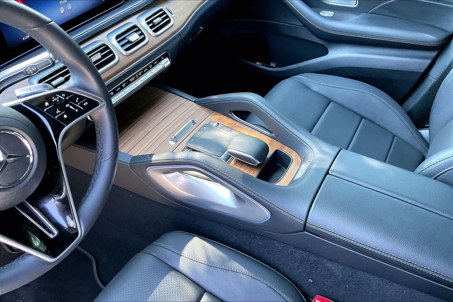 2025 Mercedes-Benz GLE GLE450 - Photo 16