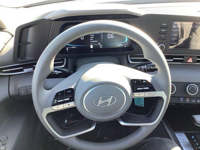 New 2026 Abyss Black Hyundai SE image 21