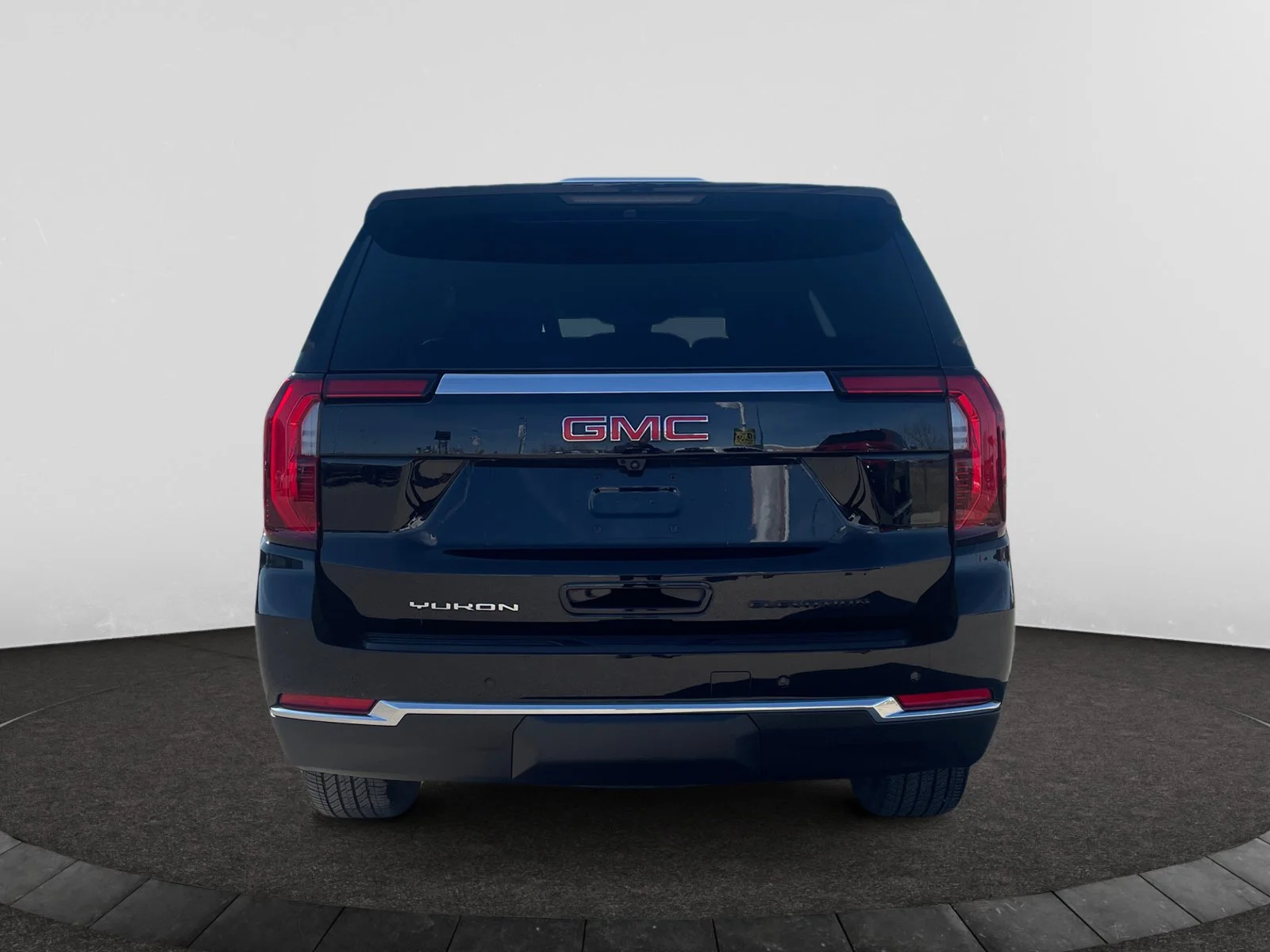 Used 2025 ONYX BLACK GMC Elevation 4WD image 4