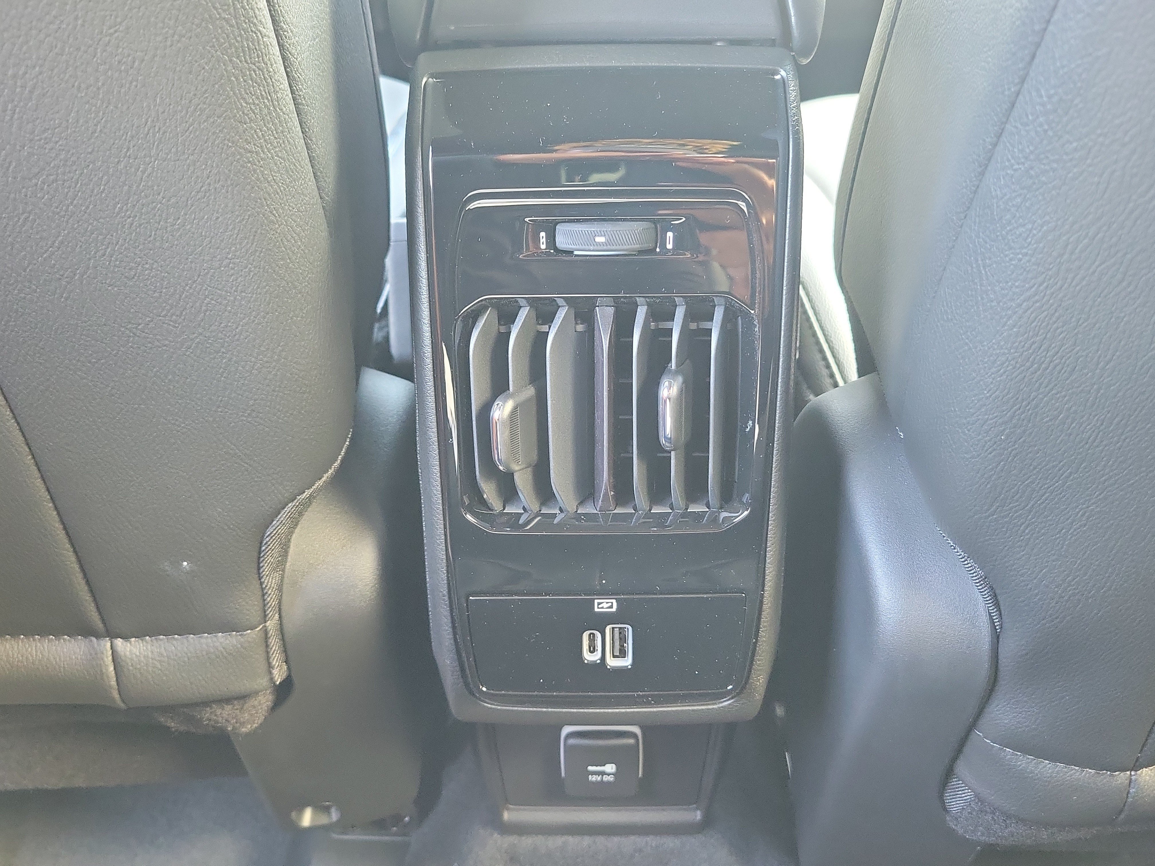 New 2026 Fathom Blue Pearl Coat Jeep Latitude Altitude image 11