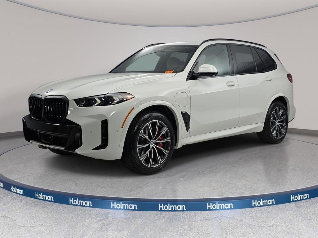 2026 BMW X5 xDrive50e's photo