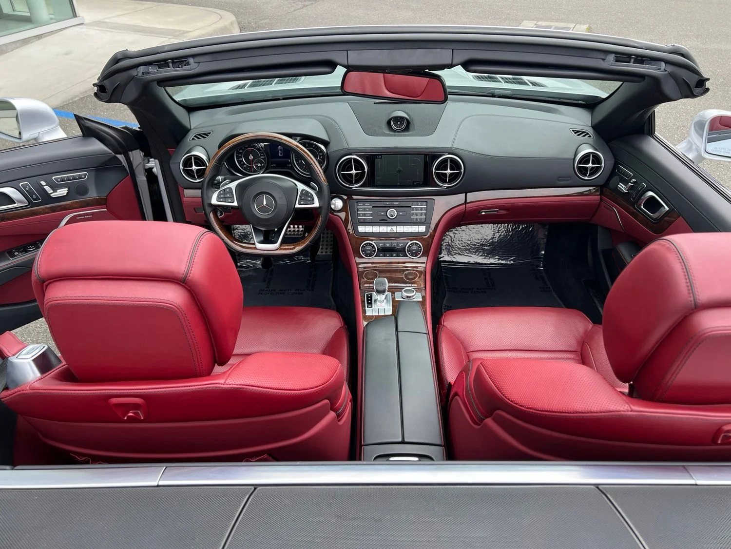 Used 2019 Silver Mercedes-Benz SL 550 image 30