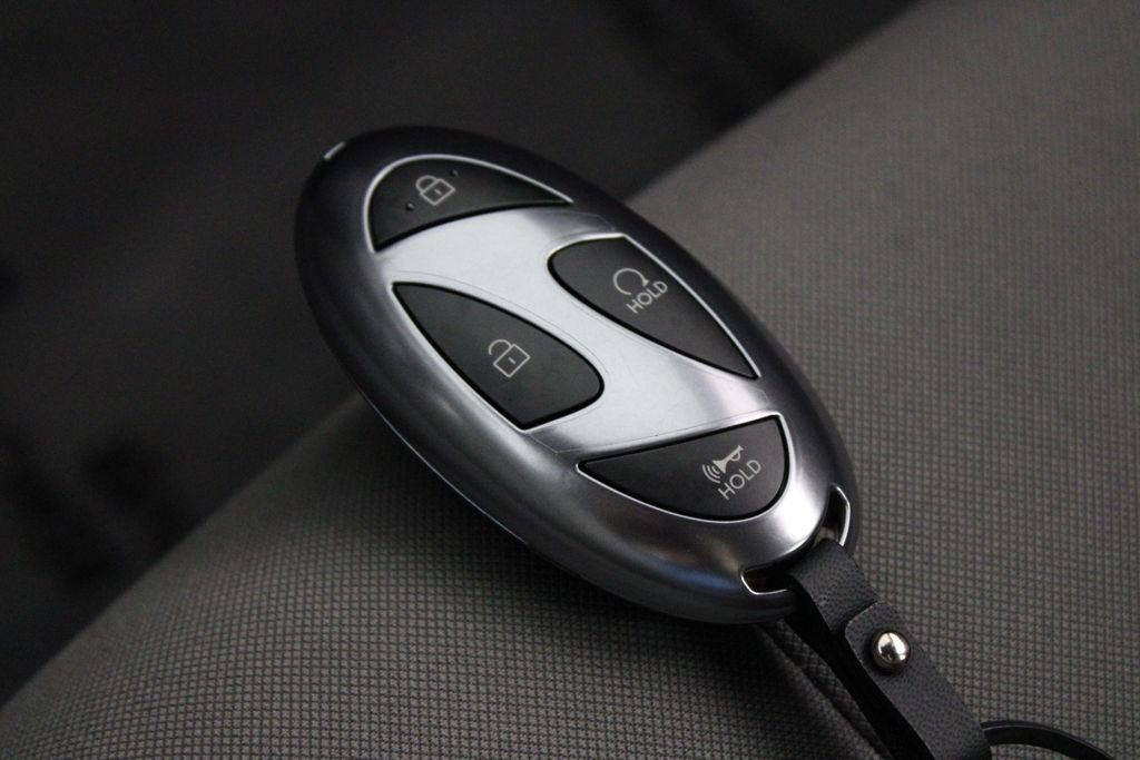2025 Hyundai Elantra SEL - Photo 29