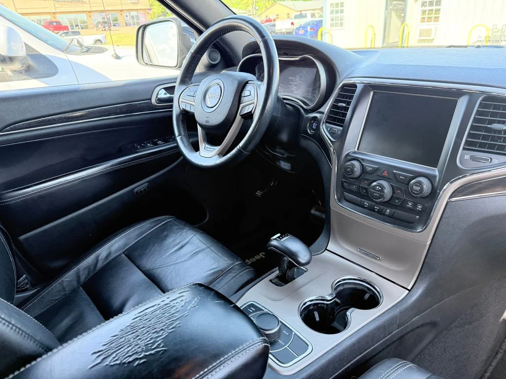 Used 2014 Black Jeep Limited image 5