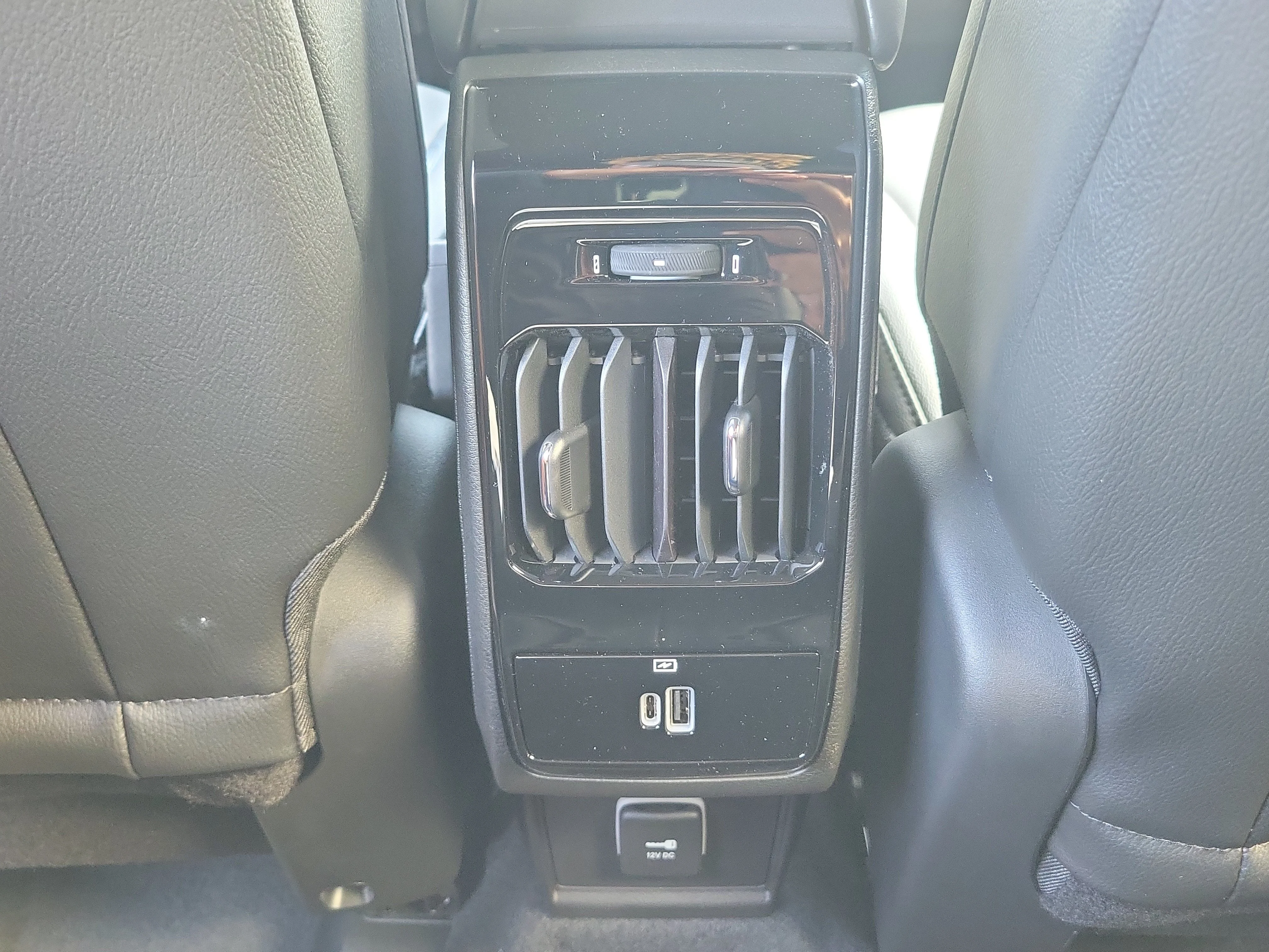 New 2026 Fathom Blue Pearl Coat Jeep Latitude Altitude image 11