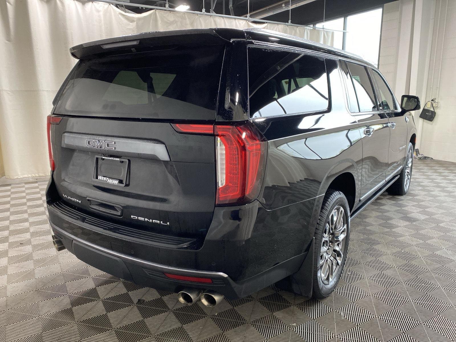 Used 2023 Onyx Black GMC Denali Ultimate image 7
