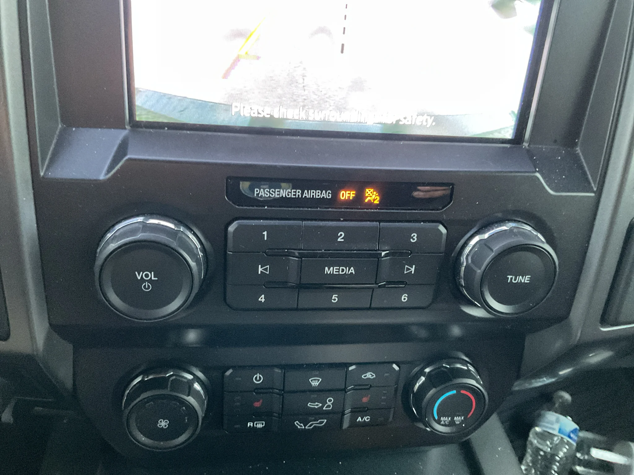 Used 2019 Agate Black Metallic Ford XLT image 21