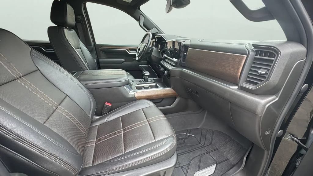 Used 2023 Black Chevrolet High Country image 12