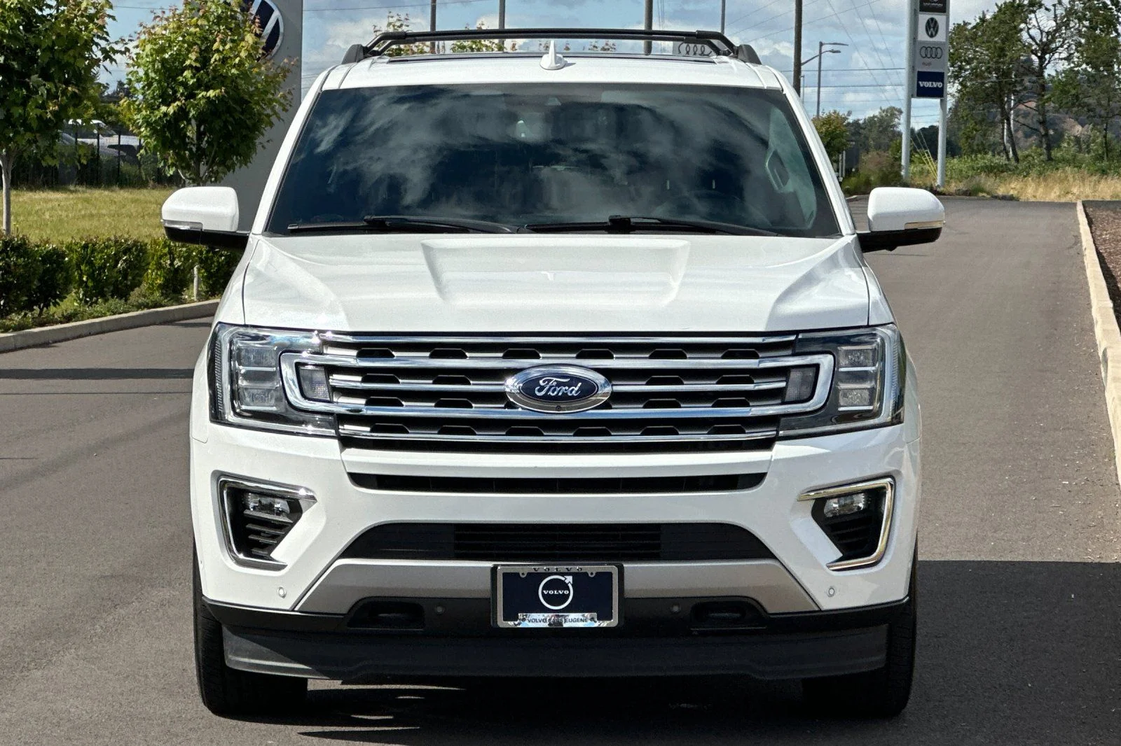 Used 2020 White Ford Limited image 8