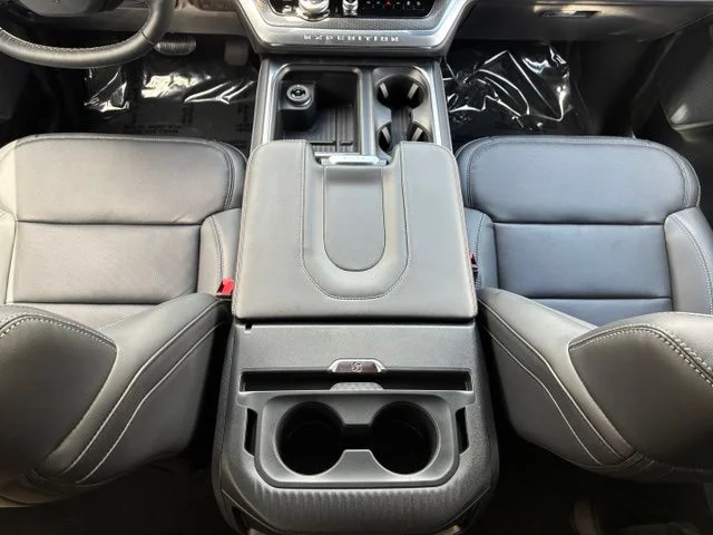 New 2026 Gray Ford Platinum image 14