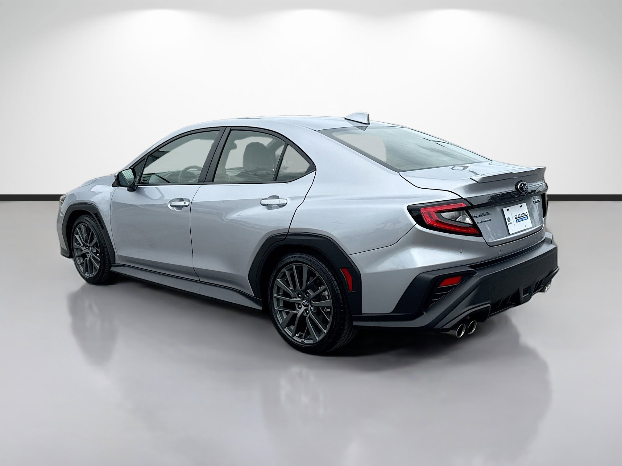 Certified Used 2022 Ice Silver Metallic Subaru GT image 5