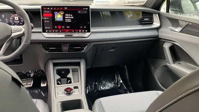 2026 Volkswagen Tiguan SE R-LINE BLACK - Photo 10