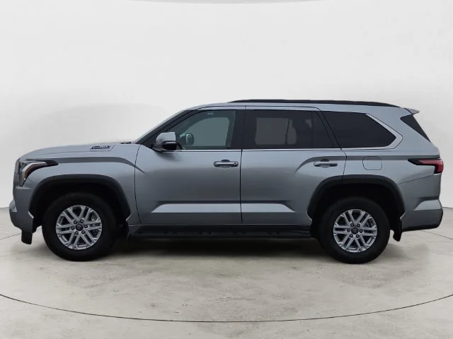 Used 2025 Silver Toyota SR5 image 8