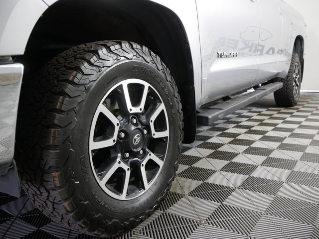 Used 2014 Silver Sky Metallic Toyota Crew Cab SR5 w/ TRD Off-Road Pkg & Upgrade Pkg image 2