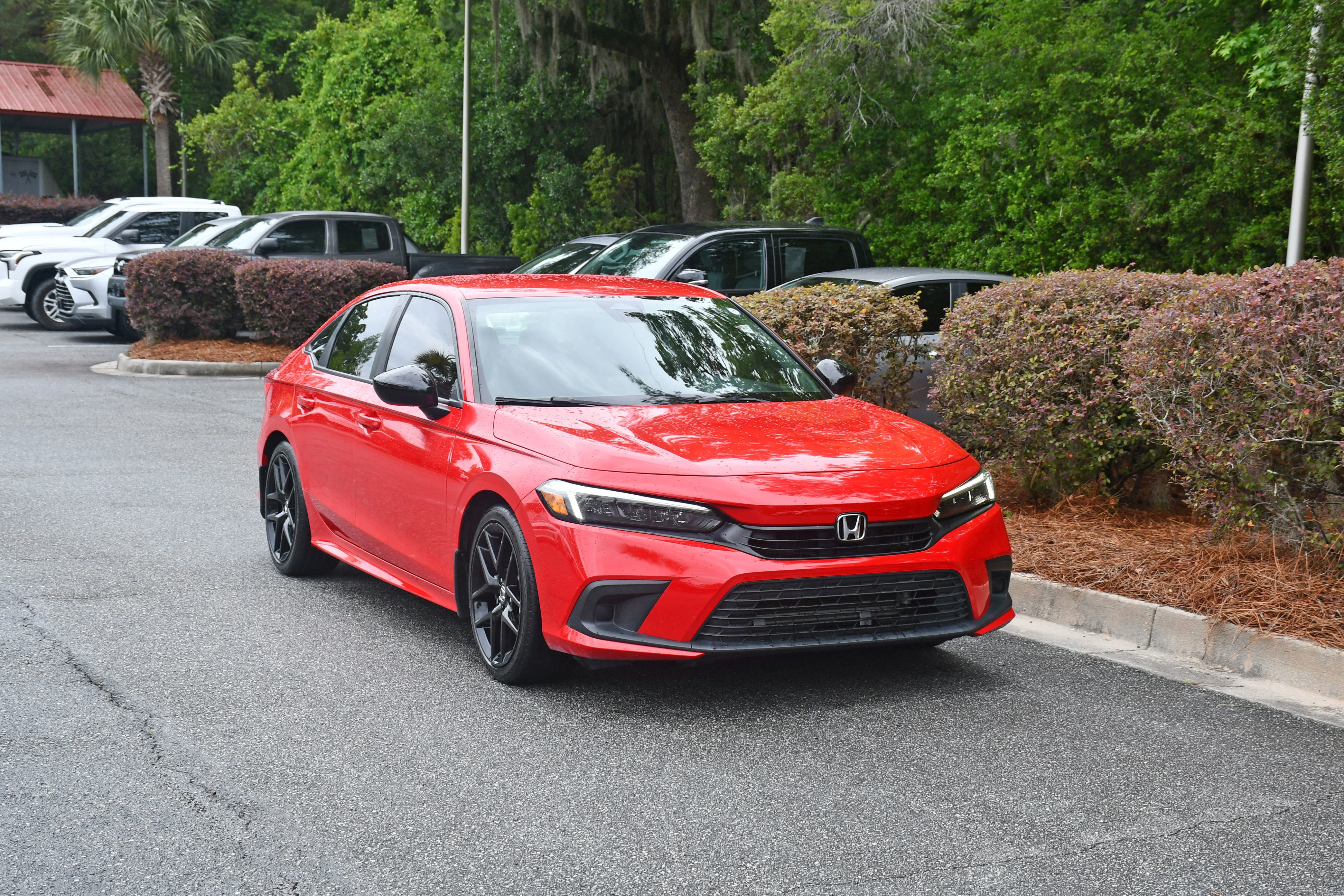 Used 2024  Honda Sport image 5