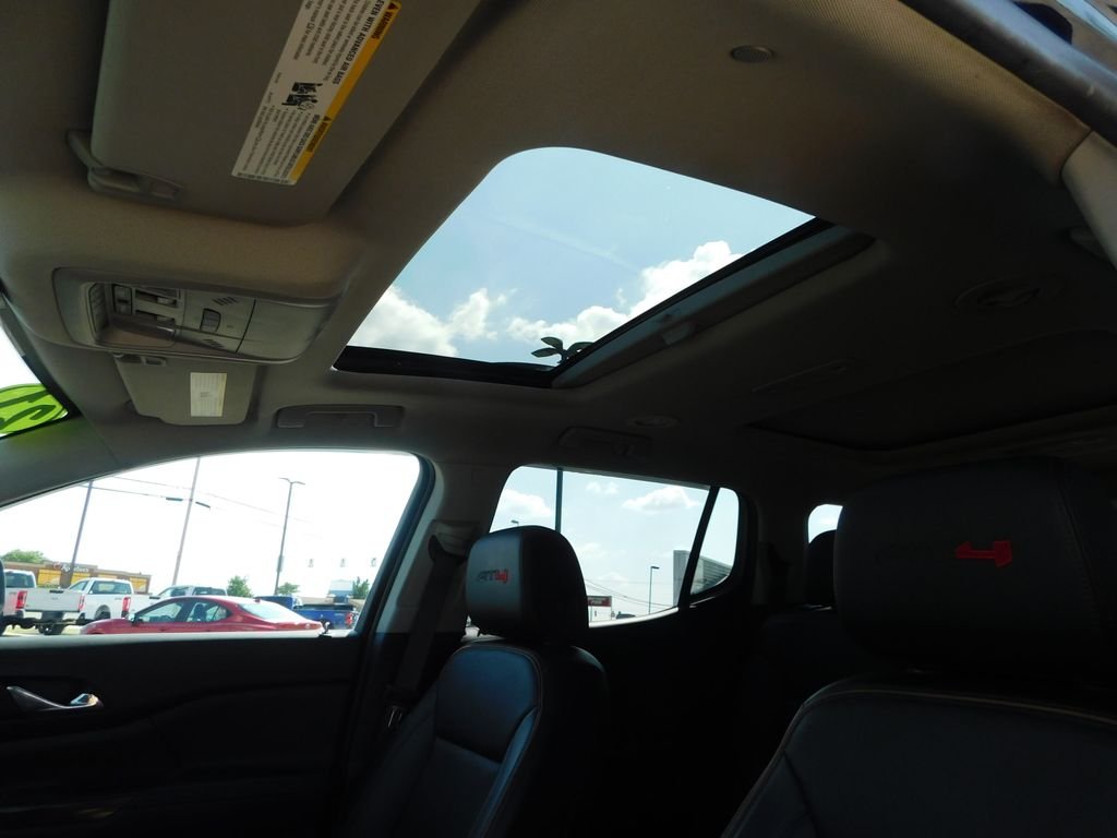 Photo 12