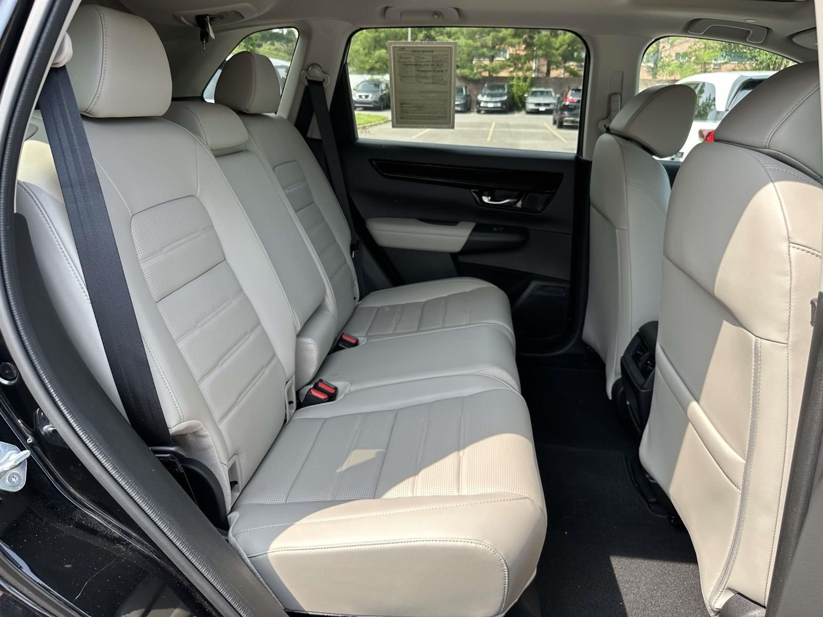 Used 2024  Honda EX-L image 35