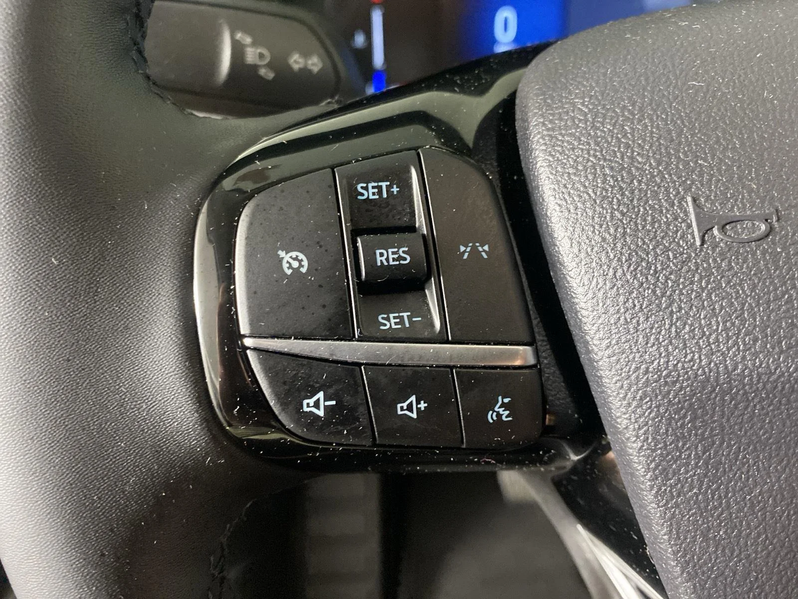 Used 2024 Carbonized Gray Ford Active image 15