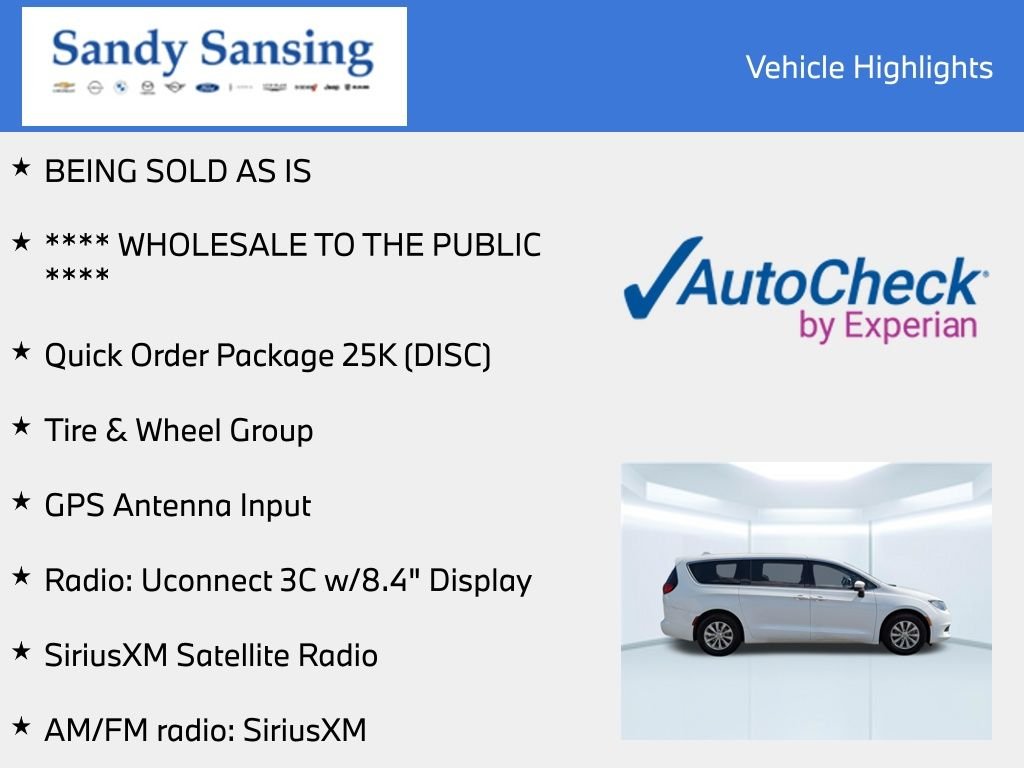 Used 2017 White Chrysler Touring image 8
