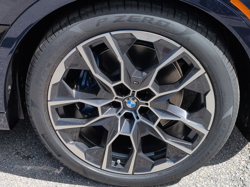 New 2027 Tanzanite Blue II Metallic BMW M60i image 11