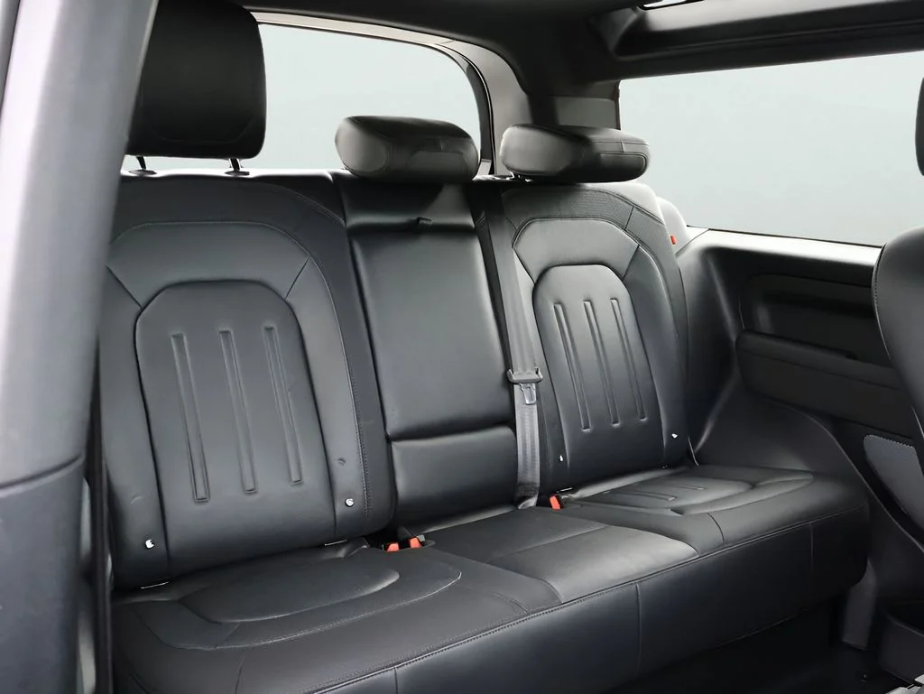 2022 Land Rover Defender X-Dynamic S - Photo 12