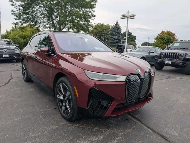 Certified Used 2024 Aventurin Red Metallic BMW xDrive50 image 7