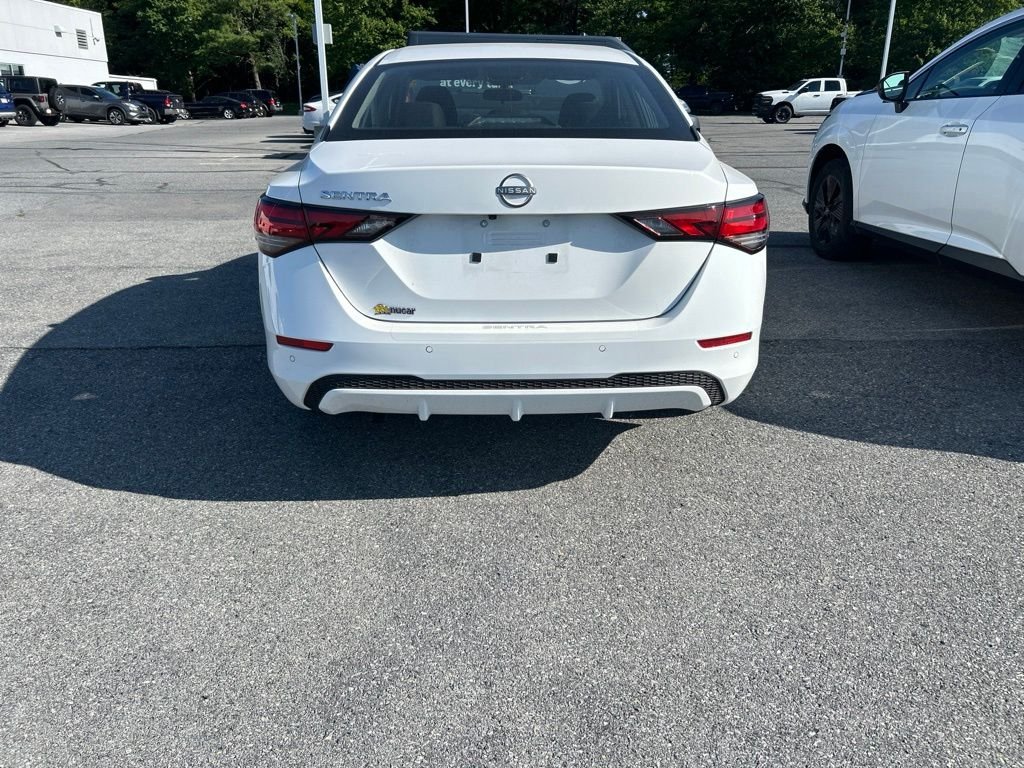 Used 2025 White Nissan S image 5