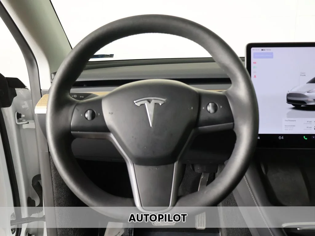 Used 2023 White Tesla Long Range image 5