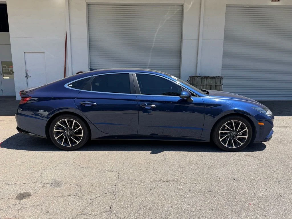 Used 2020 Blue Hyundai Limited image 7