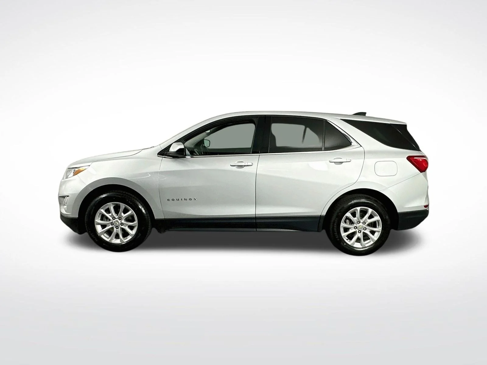 Used 2020 Silver Ice Metallic Chevrolet LT image 5