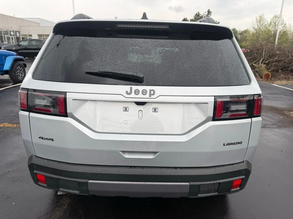 New 2026 Silver Jeep Laredo image 5