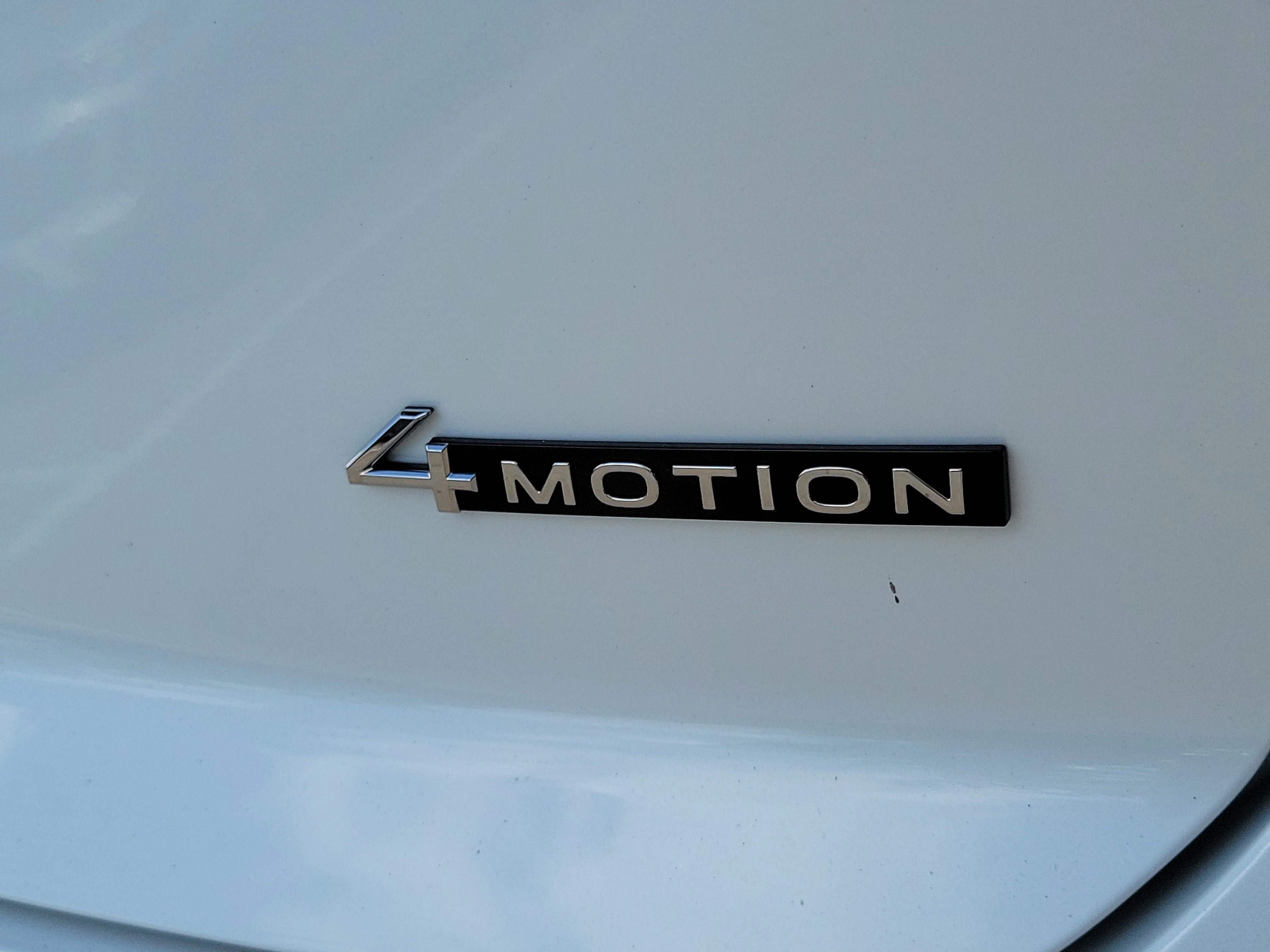 New 2026 White Volkswagen 2.0T SEL Premium R-Line image 6