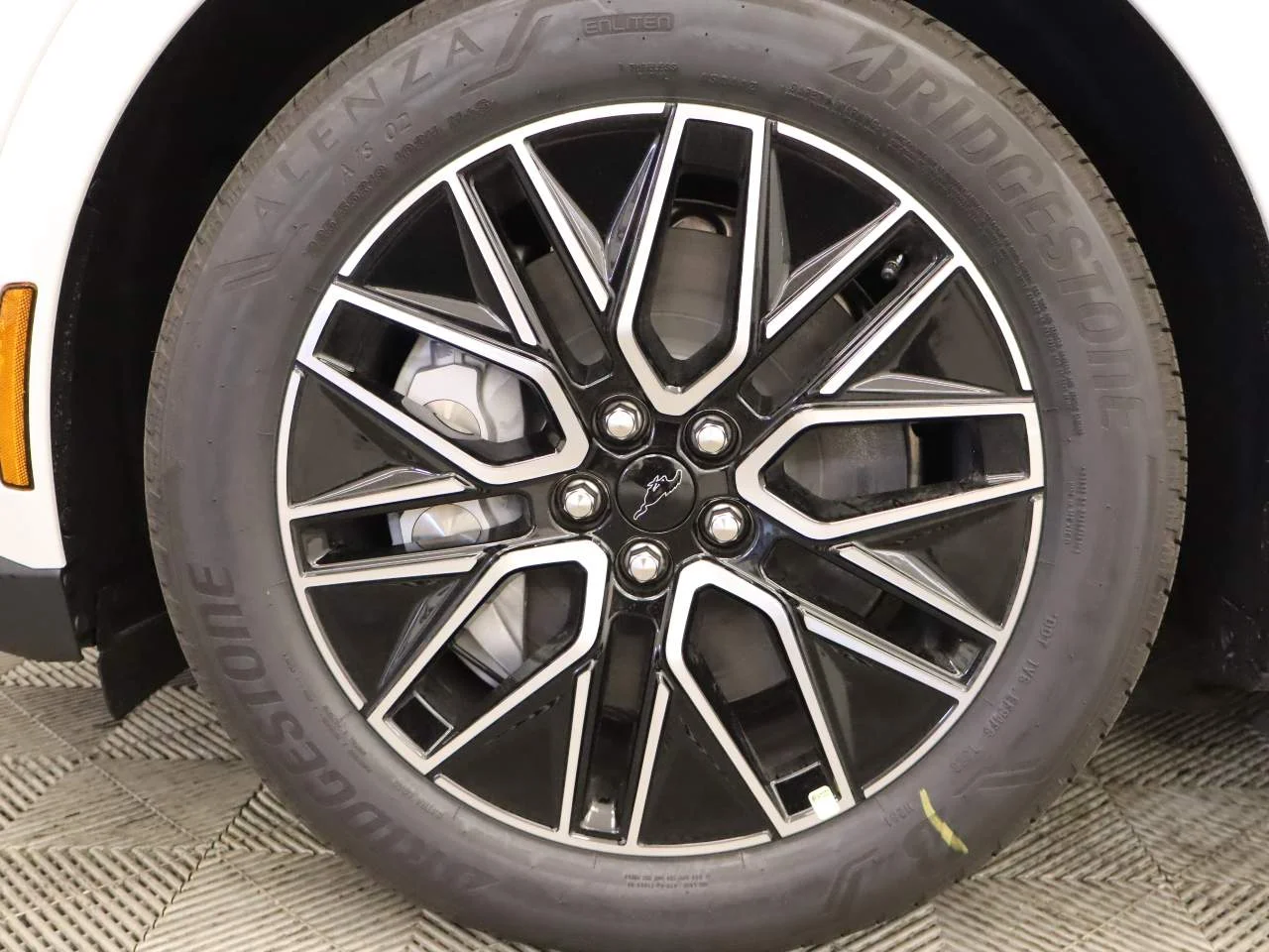 New 2026 Star White Metallic Tri-coat Ford Premium image 6