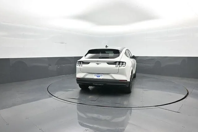 New 2026 Star White Metallic Tri-coat Ford Premium image 7