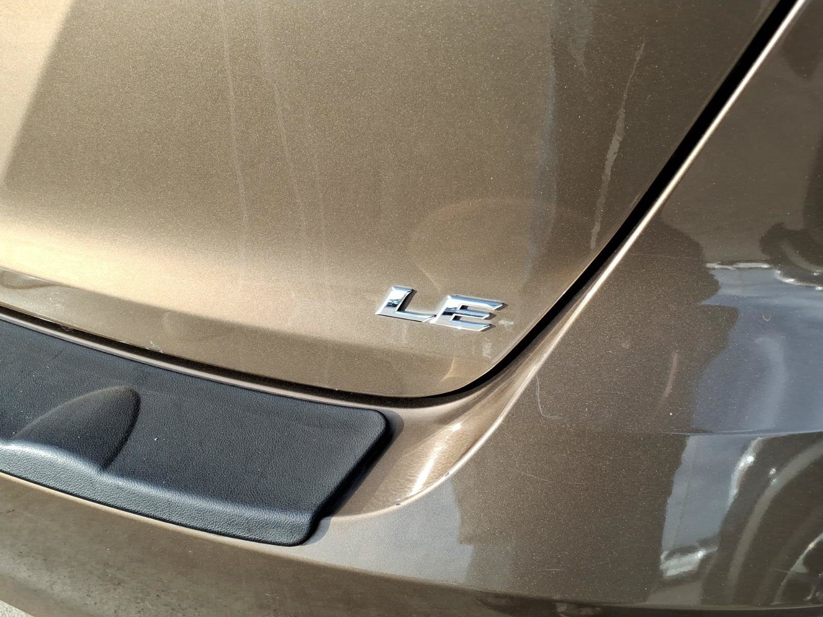 Used 2013 Golden Toyota LE image 7