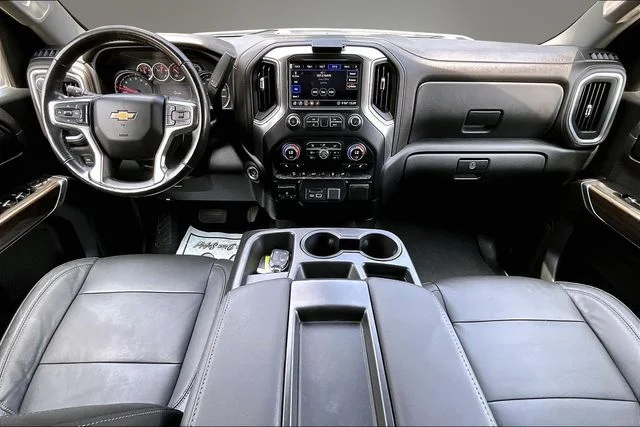 Used 2020 White Chevrolet LT image 8