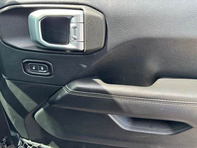Used 2018 Gray Jeep Unlimited Moab image 23