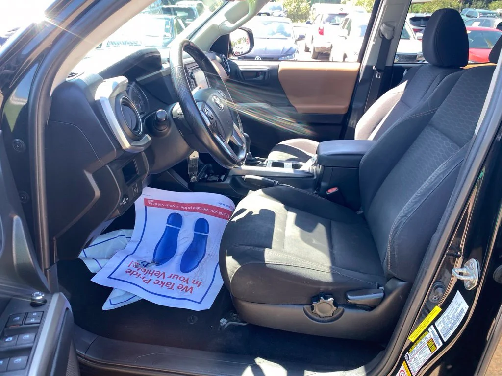 Used 2018 Black Toyota SR5 image 6