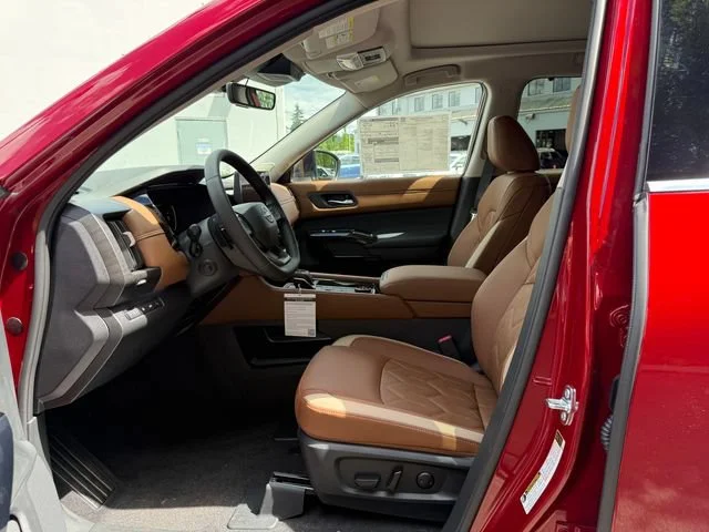 New 2026 Scarlet Ember Tintcoat Nissan Platinum image 15