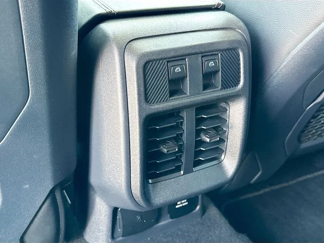 Used 2025 Green Ford Badlands image 24