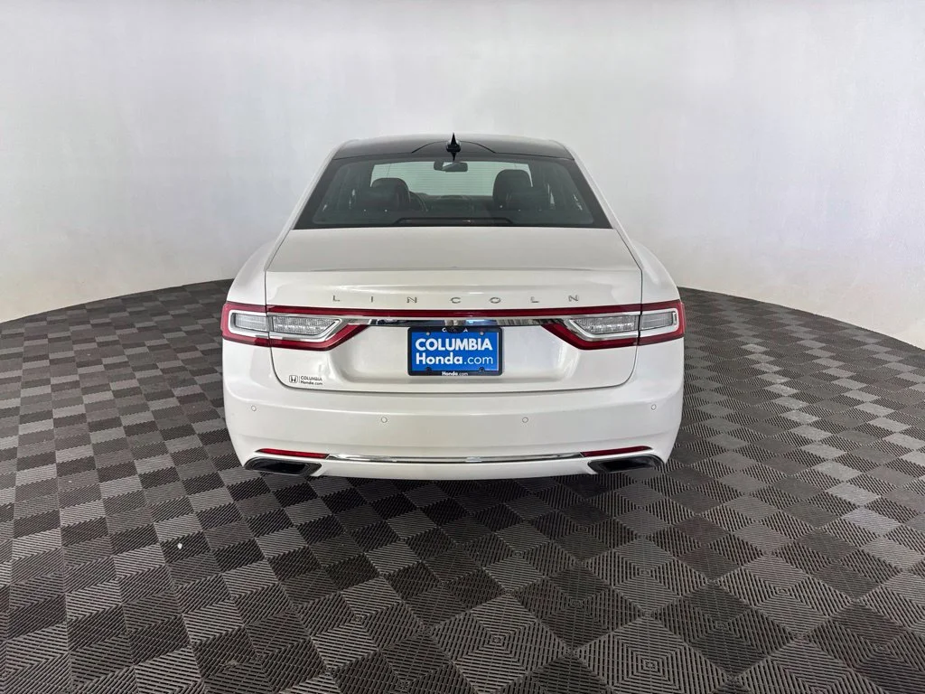 Used 2018 White Lincoln Select image 6