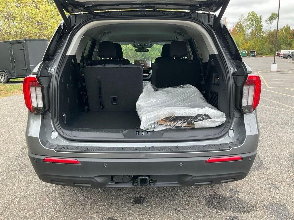 New 2026 Carbonized Gray Metallic Ford Active image 26