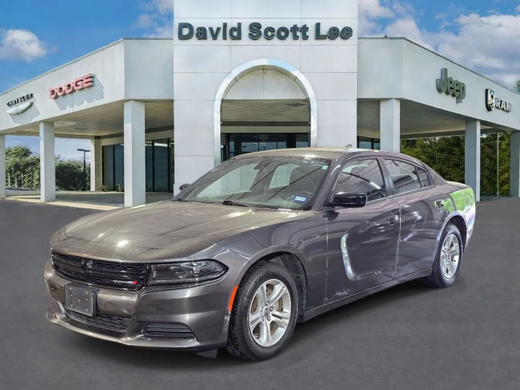 Used 2023 Gray Dodge SXT image 18