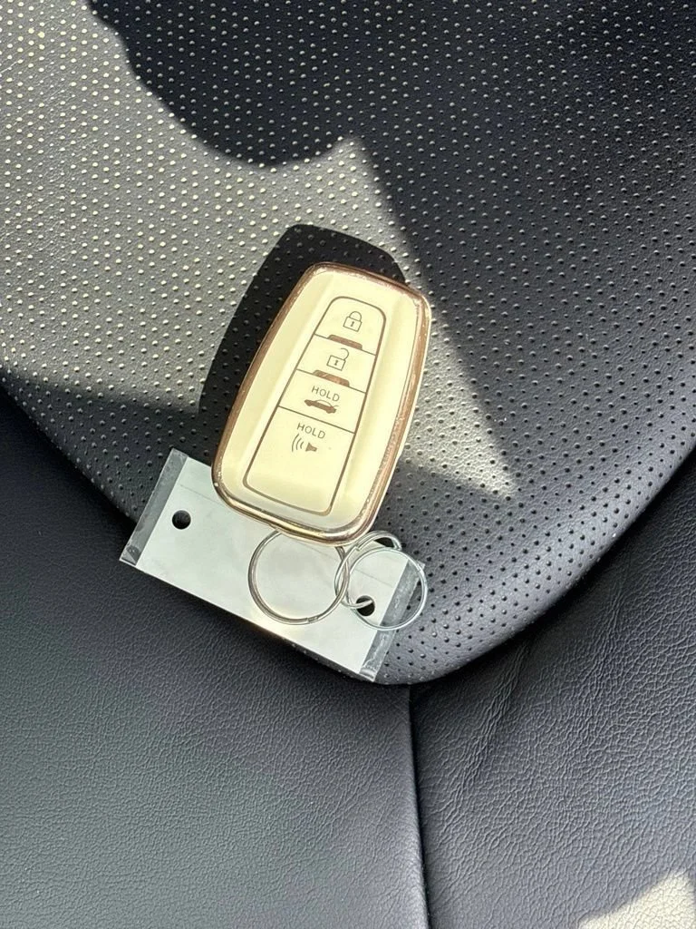 Used 2019  Toyota XSE image 38