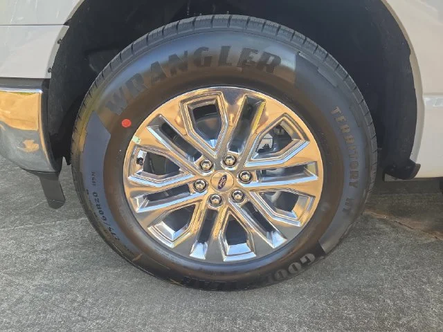 New 2026 Avalanche Ford XLT image 28