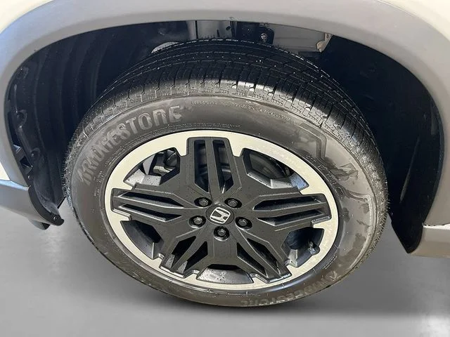 New 2026 Platinum White Pearl Honda AWD Touring Blackout image 11