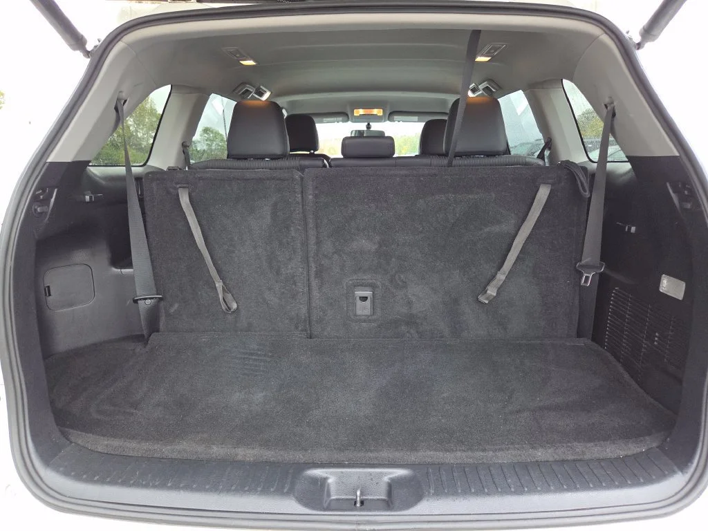 Used 2015 Blizzard Pearl Toyota LE Plus image 29
