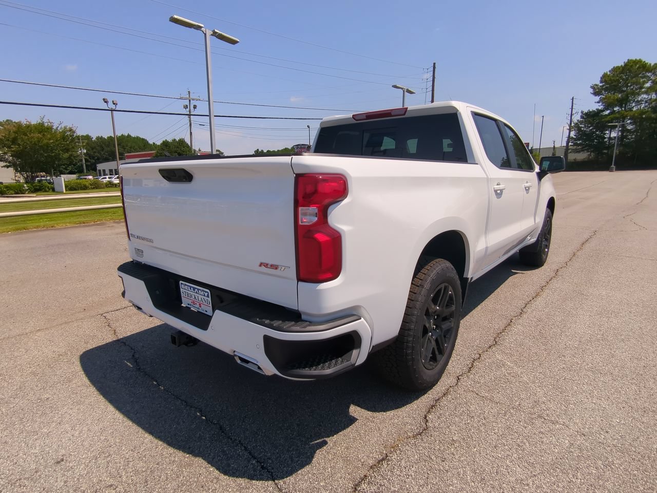 New 2026 Summit White Chevrolet RST image 4