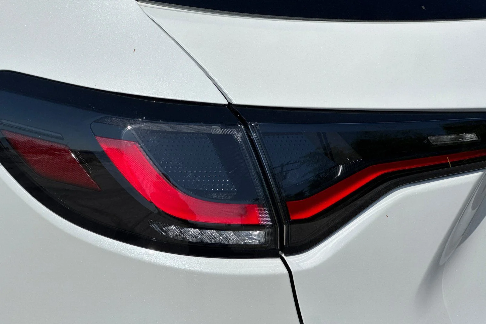 New 2027 PLATINUM WHT PR Honda LX image 32