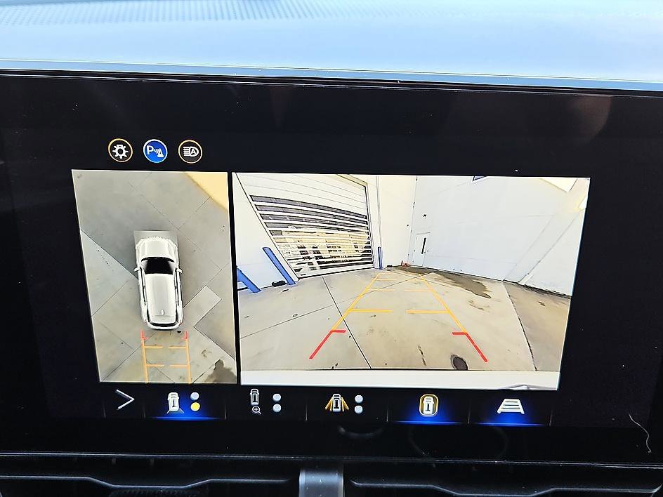 2026 Chevrolet Equinox LT - Photo 18